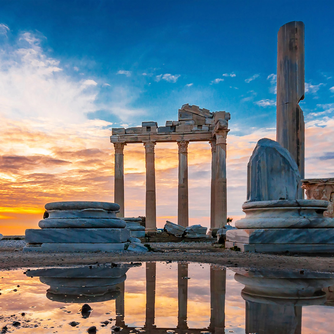 Besuchen Sie die antike Stadt Aspendos